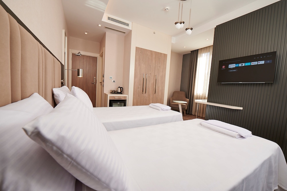 Livinton Hotel 28/58
