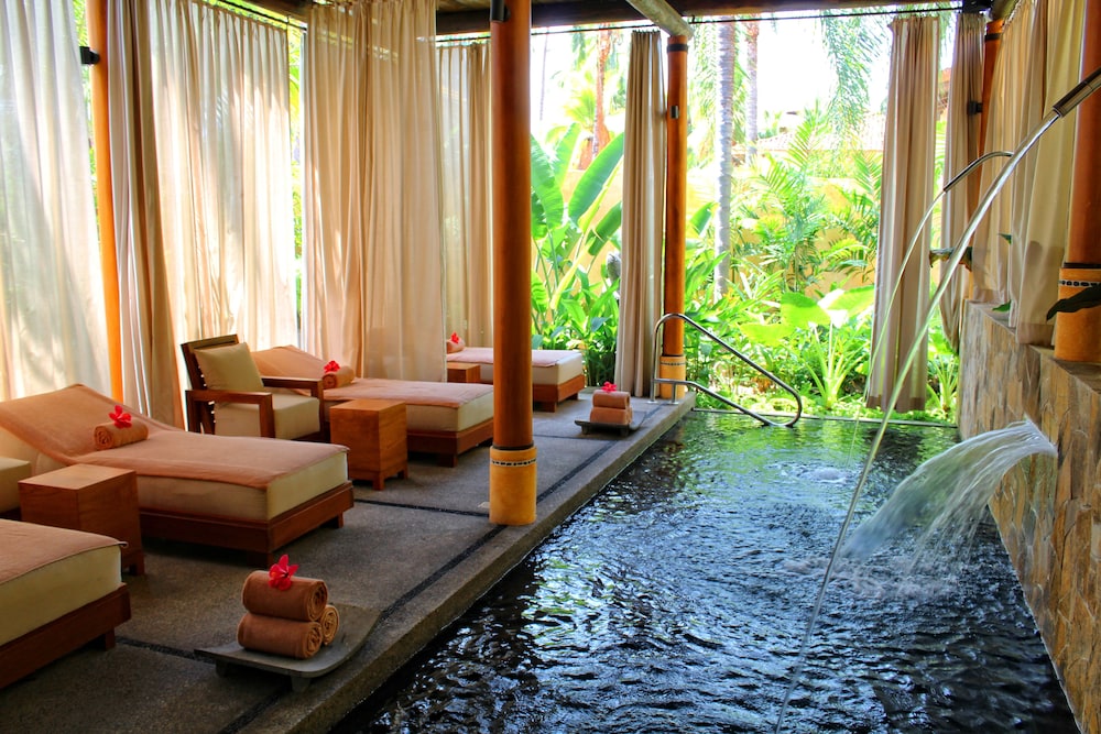 swimming pool spa