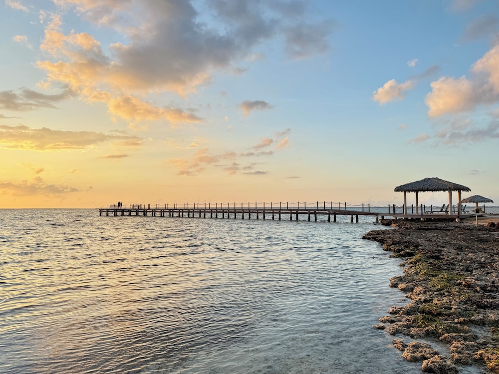 The Grand Caymanian Resort 58/61
