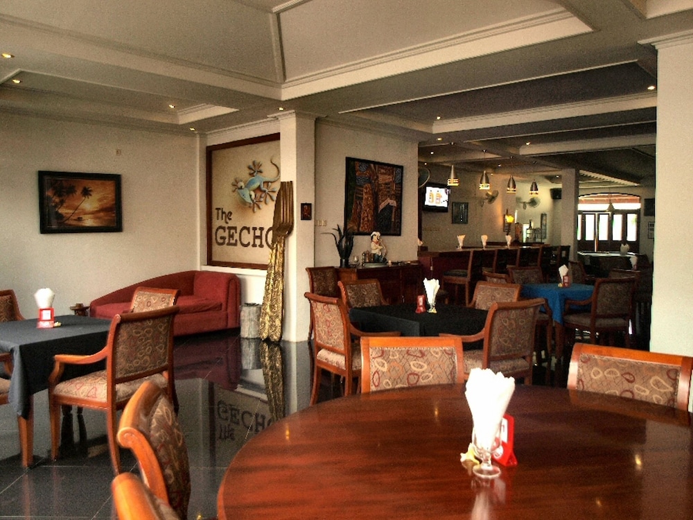 The Gecho Inn Town 39/46