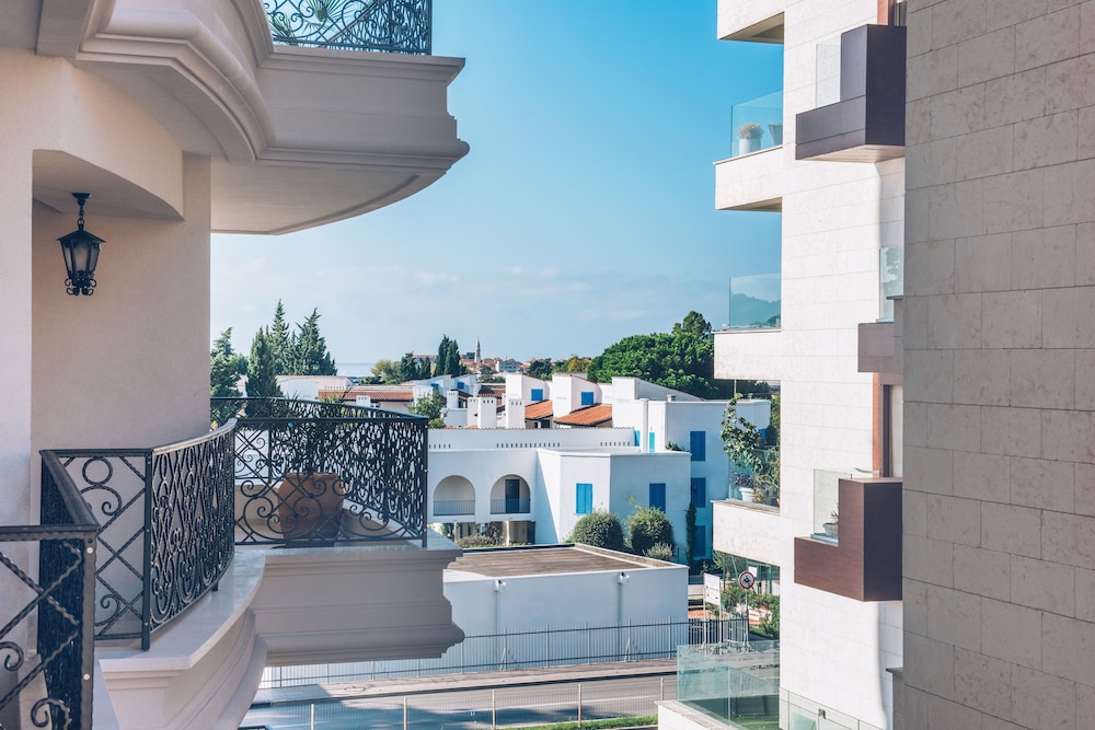 Iberostar Waves Slavija 15/69