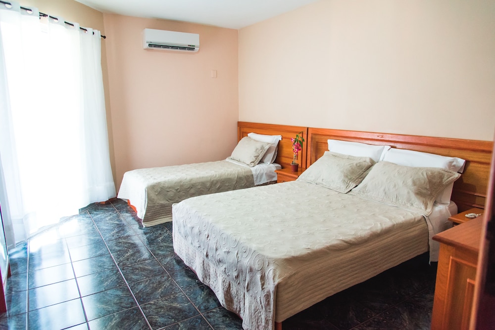 CANZI CATARATAS HOTEL 10/50