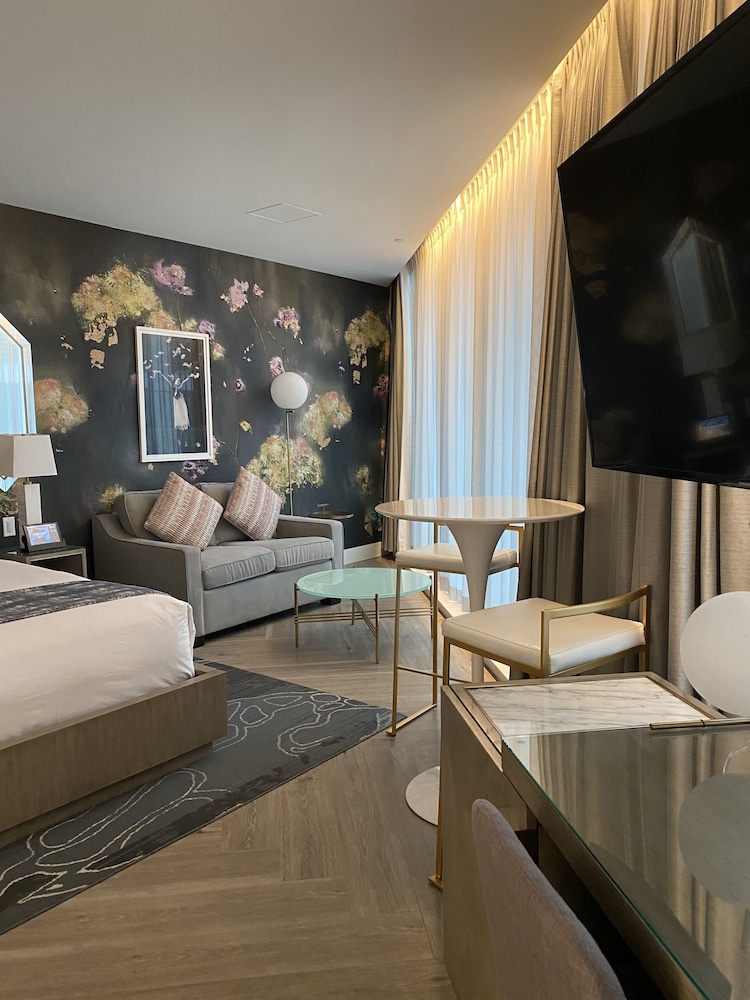 EXchange Hotel Vancouver 41/67
