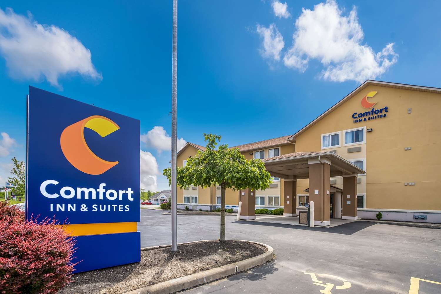 Comfort Inn & Suites Fairborn Near Wright Patterson AFB 14/15