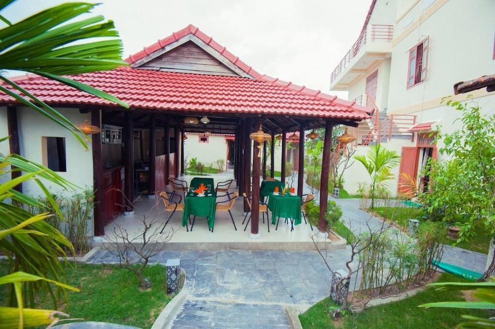 Herbal Tea Homestay 63/67