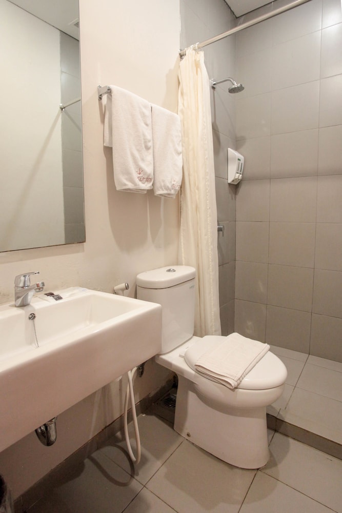 LeGreen Suite Kuningan 16/36