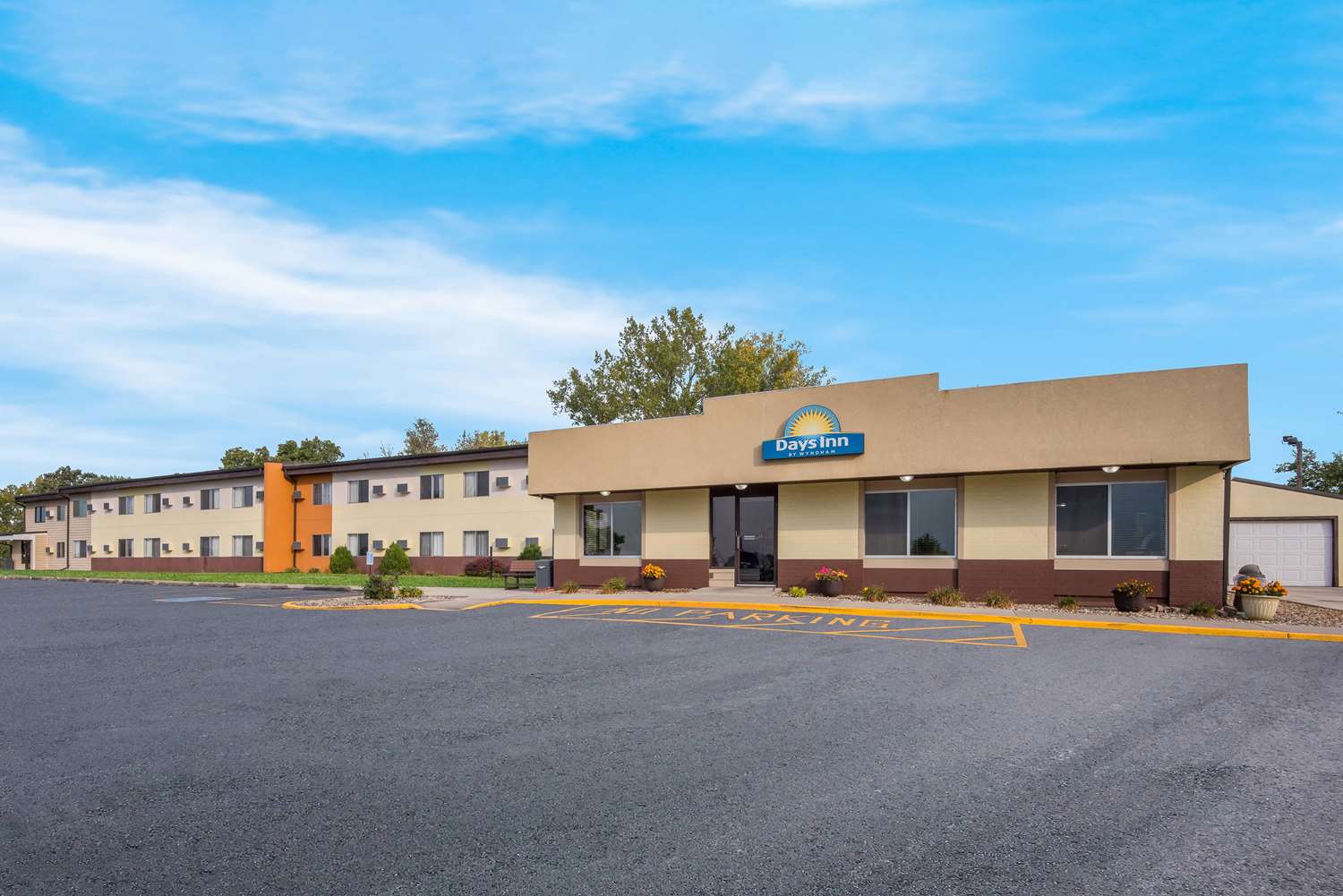 Days Inn by Wyndham Newton - LA 30/34
