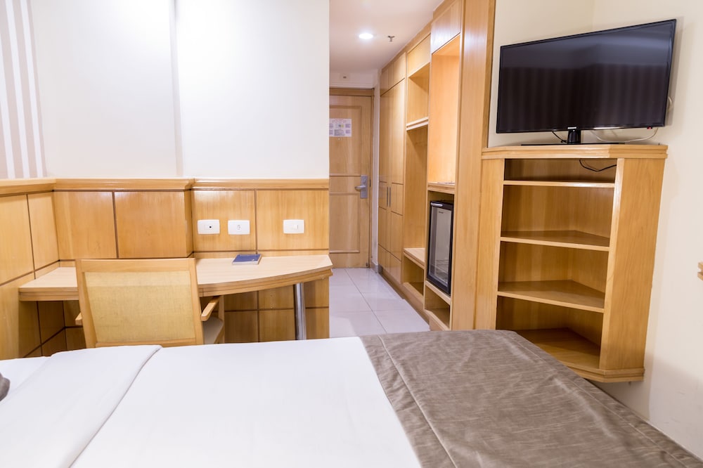 PRESIDENTIAL, DOUBLE BED
