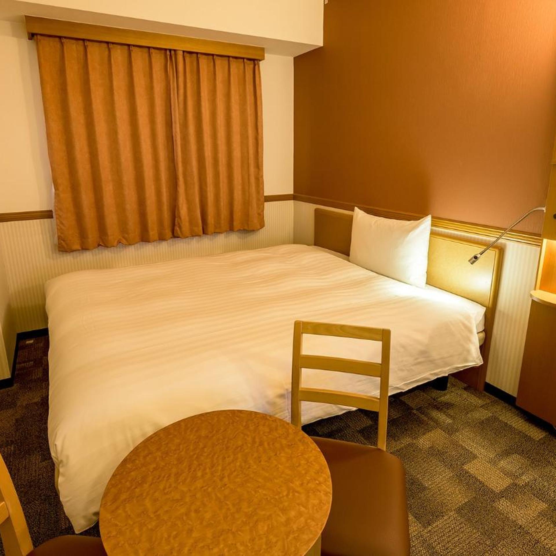Room, Single, Queen Bed