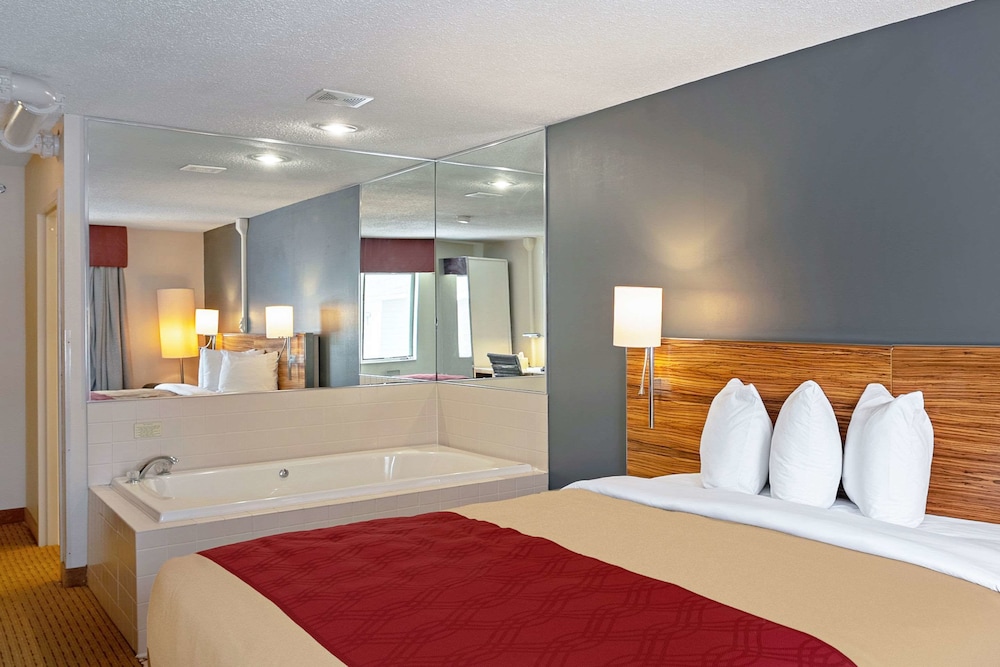Quality Inn Frontier at US Hwy 30 11/34