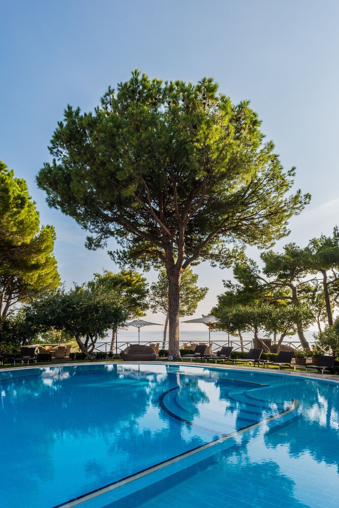 Santavenere Hotel 11/71