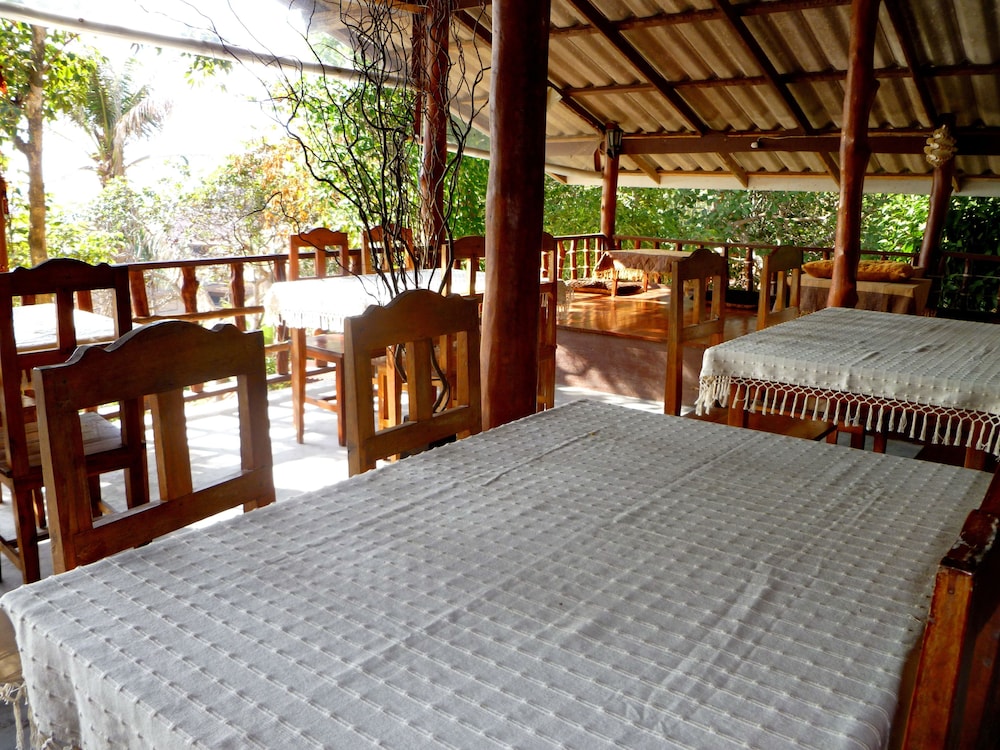 SUN MOON STAR RESORT 40/48