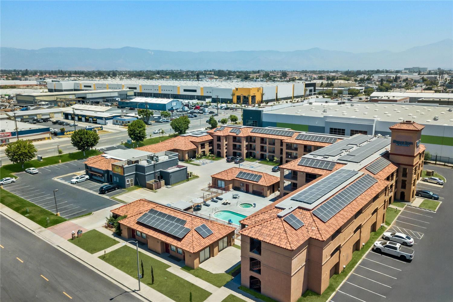Days Inn by Wyndham Fontana / Rialto 5/34
