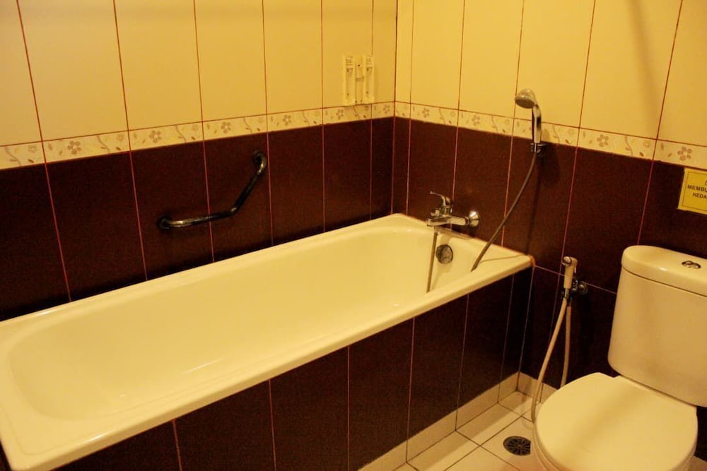 Hotel 678 Cawang 30/34