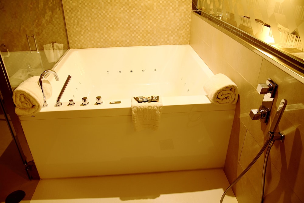 Don Paco Hotel 14/77