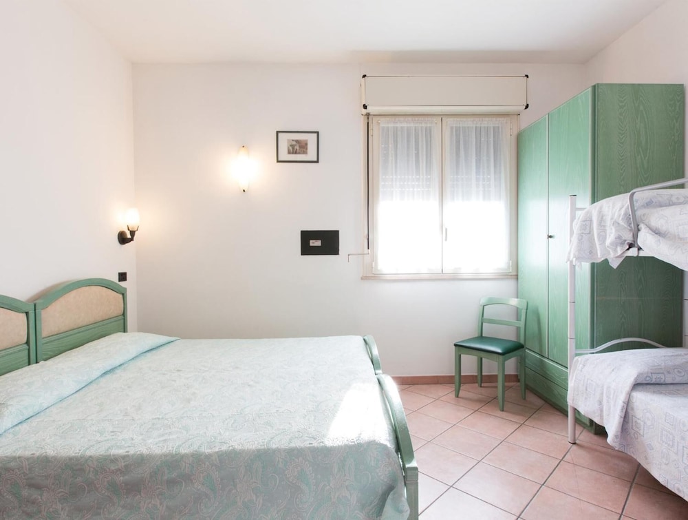 Albergo Bar Cenni 16/48
