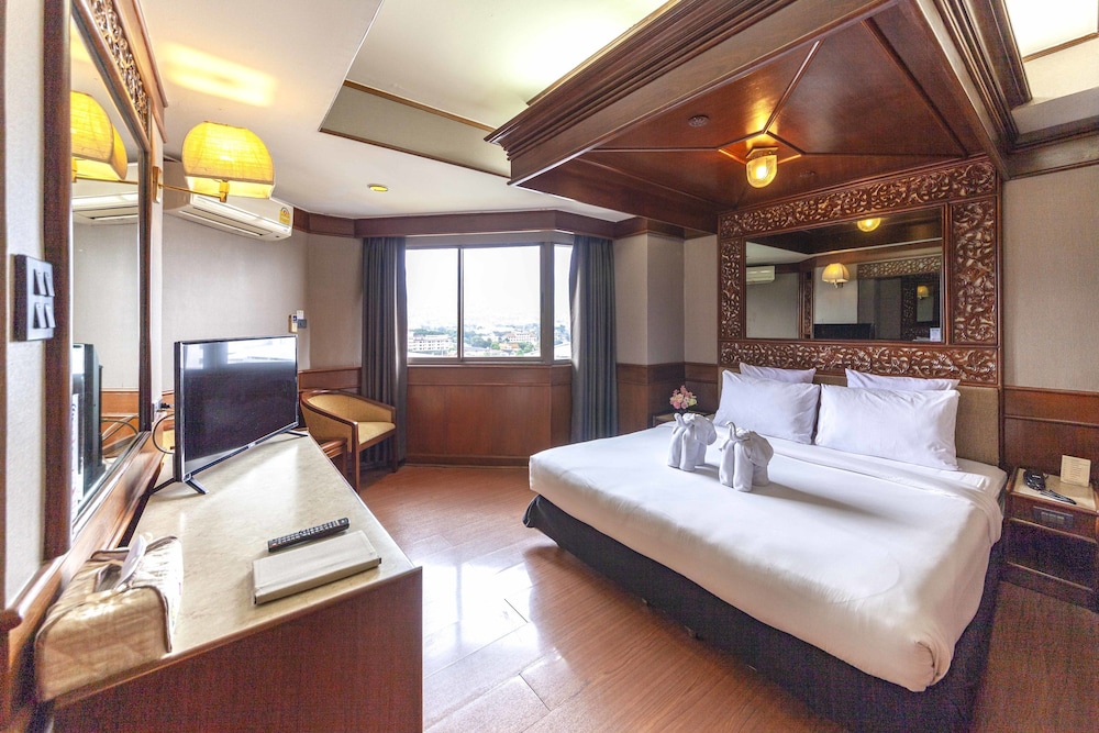Holiday Garden Hotel And Resort 8/49