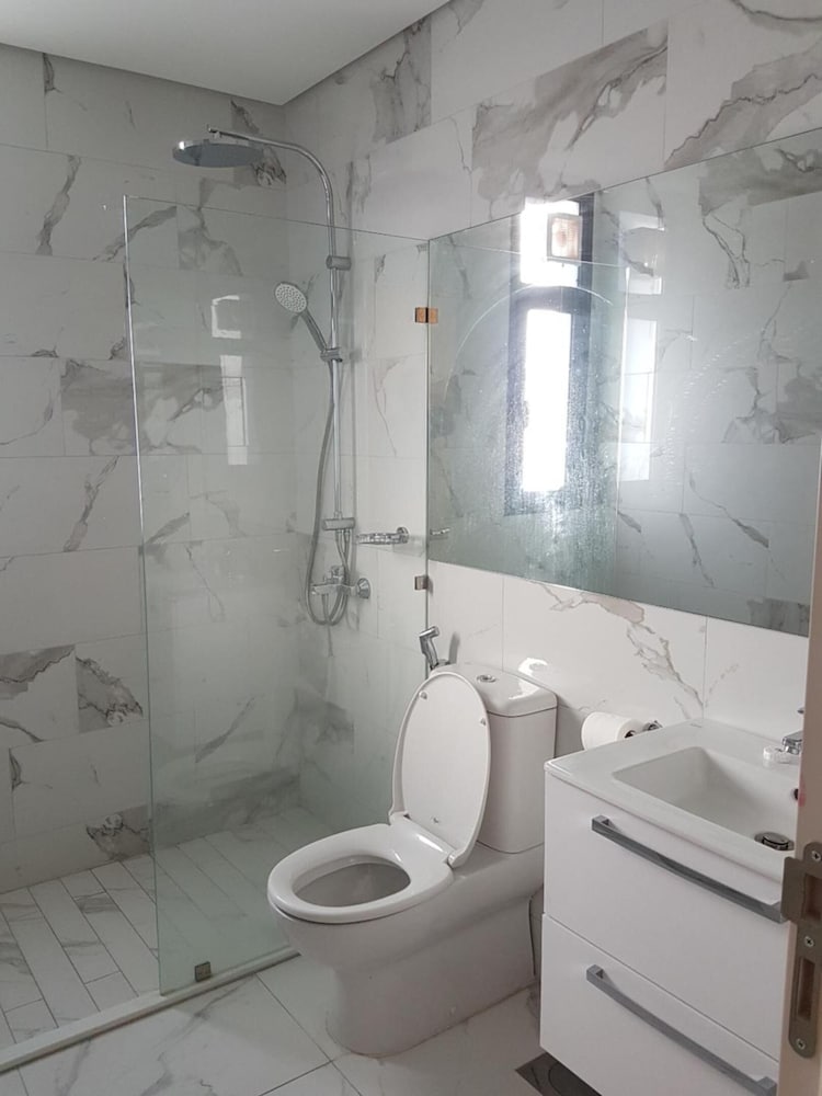 Magic Suite Hotel Salmiya 48/51
