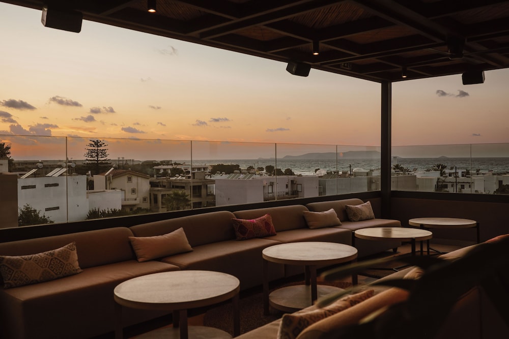 Paralos Venus Suites - Adults Only 59/87