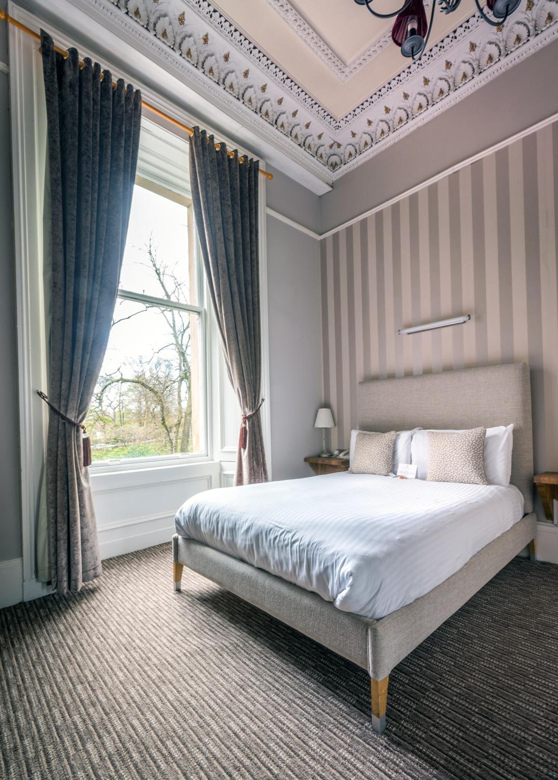 Room, Double Bed