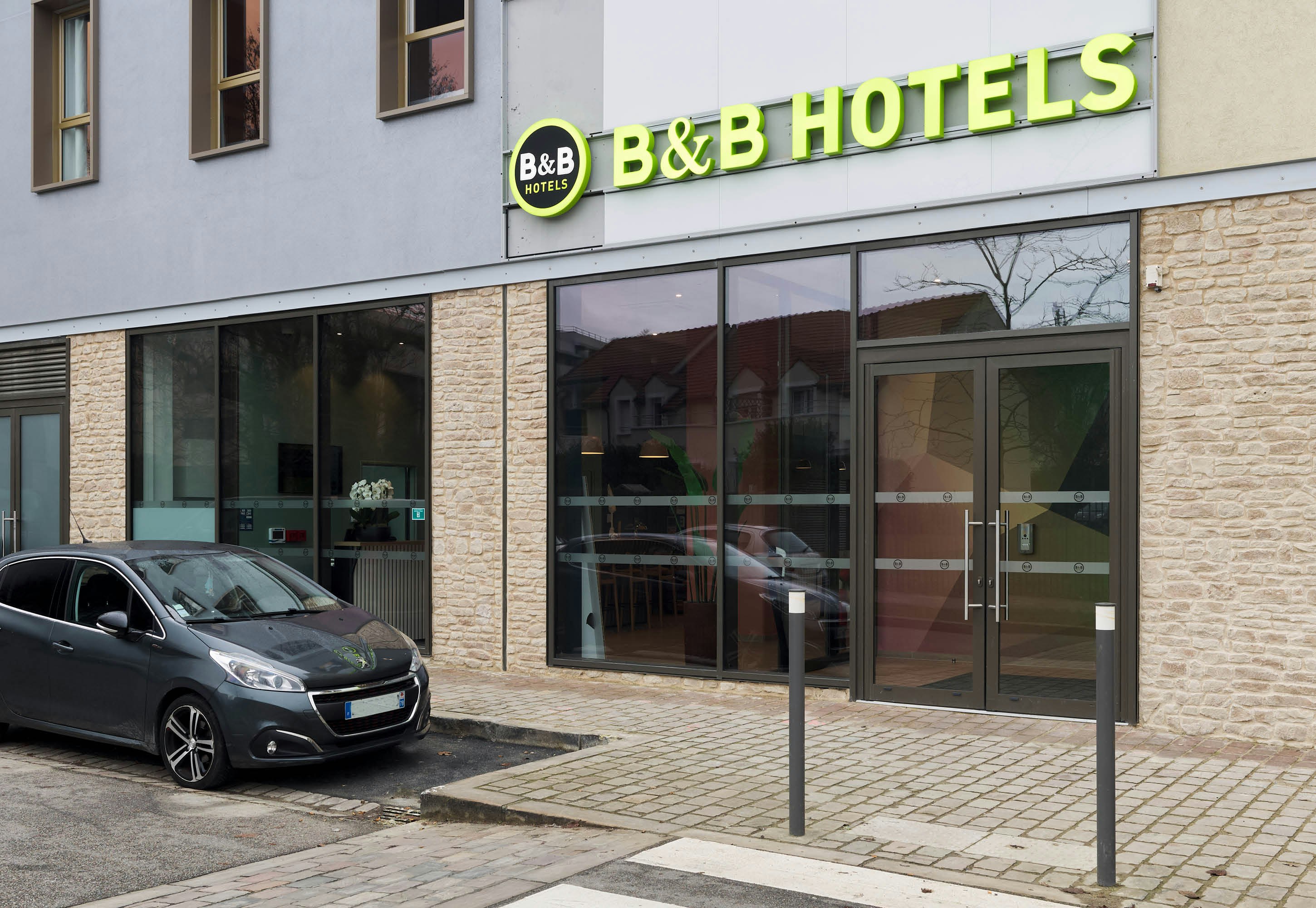 B&B Hotel Versailles Rocquencourt 33/34