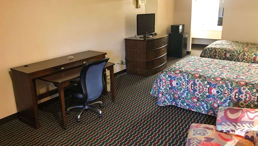 Magnuson Hotel Marietta 13/46