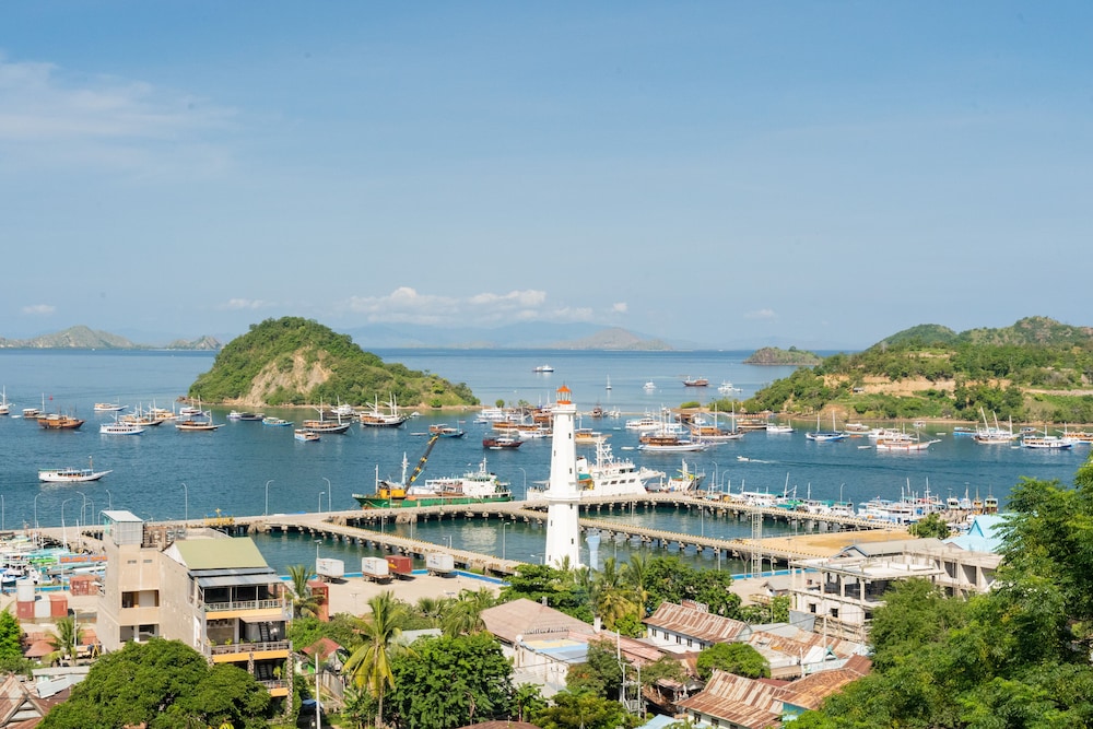 Komodo Lodge 39/47