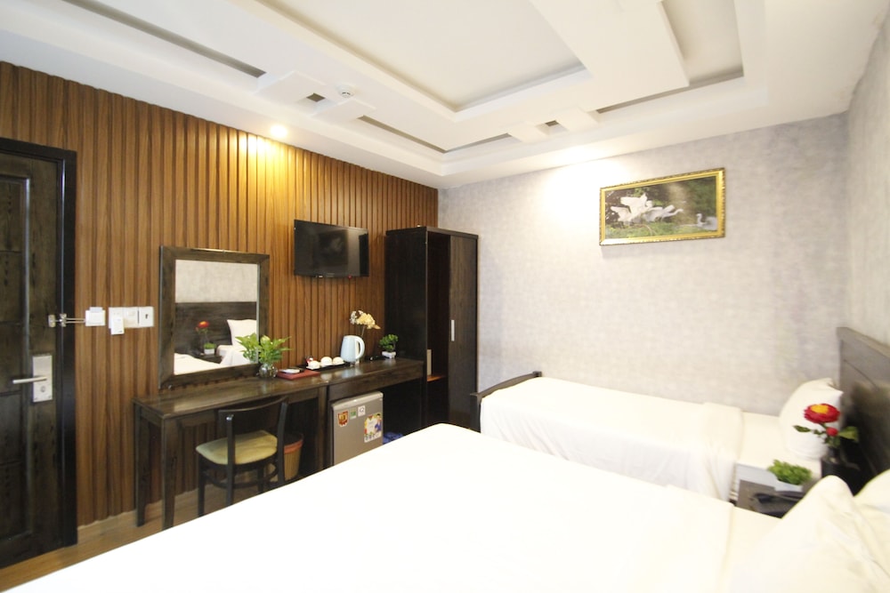 Queen Central Hotel 24/60