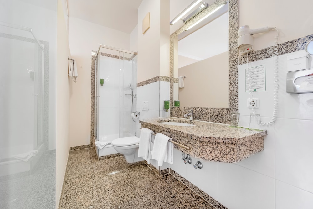 Villa Ceconi By Das Grune Hotel Zur Post - 100 Bio 81/82