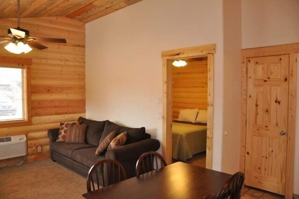 Bryce Country Cabins 50/70