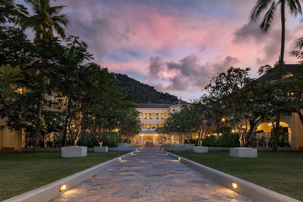 OUTRIGGER Koh Samui Beach Resort 42/85