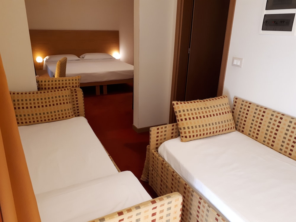 ACCADEMIA RIMINI 10/42