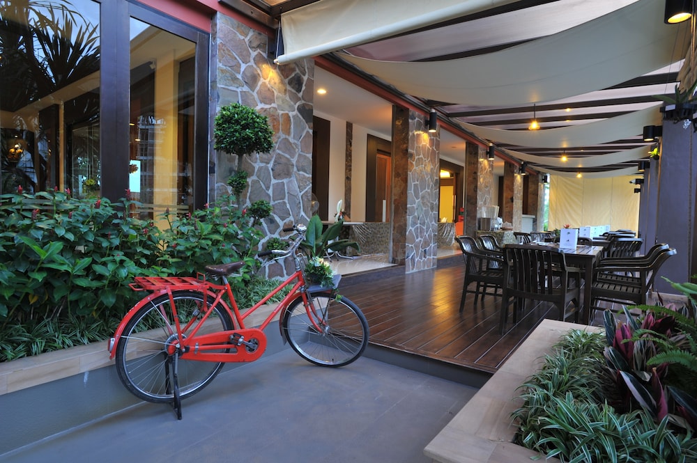 The Charm Boutique Resort & Hotel 5/46