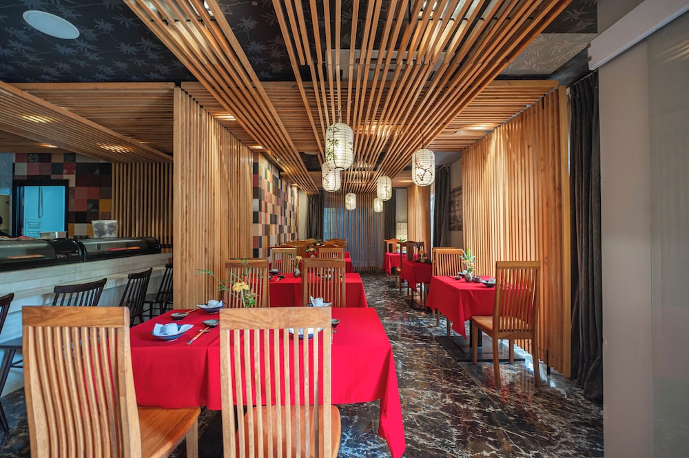restaurant cafeteria