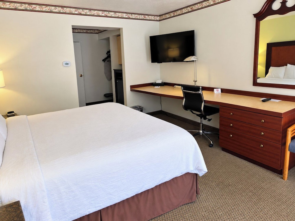 Nittany Budget Motel 10/34