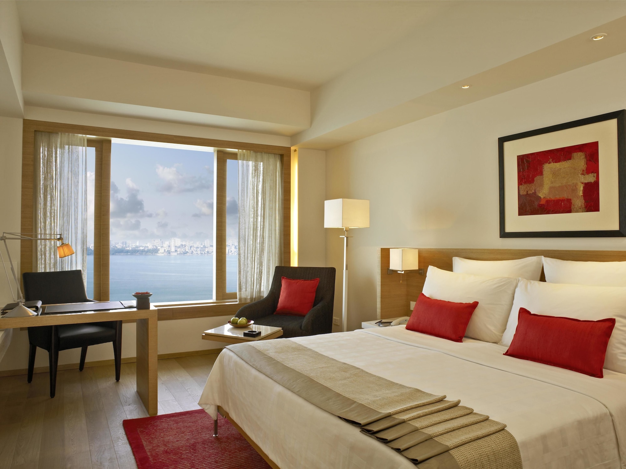 PREMIER ROOM