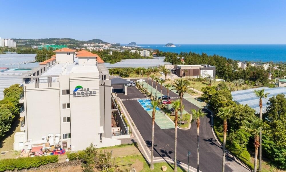 Seogwipo Worldcup Resort 74/82