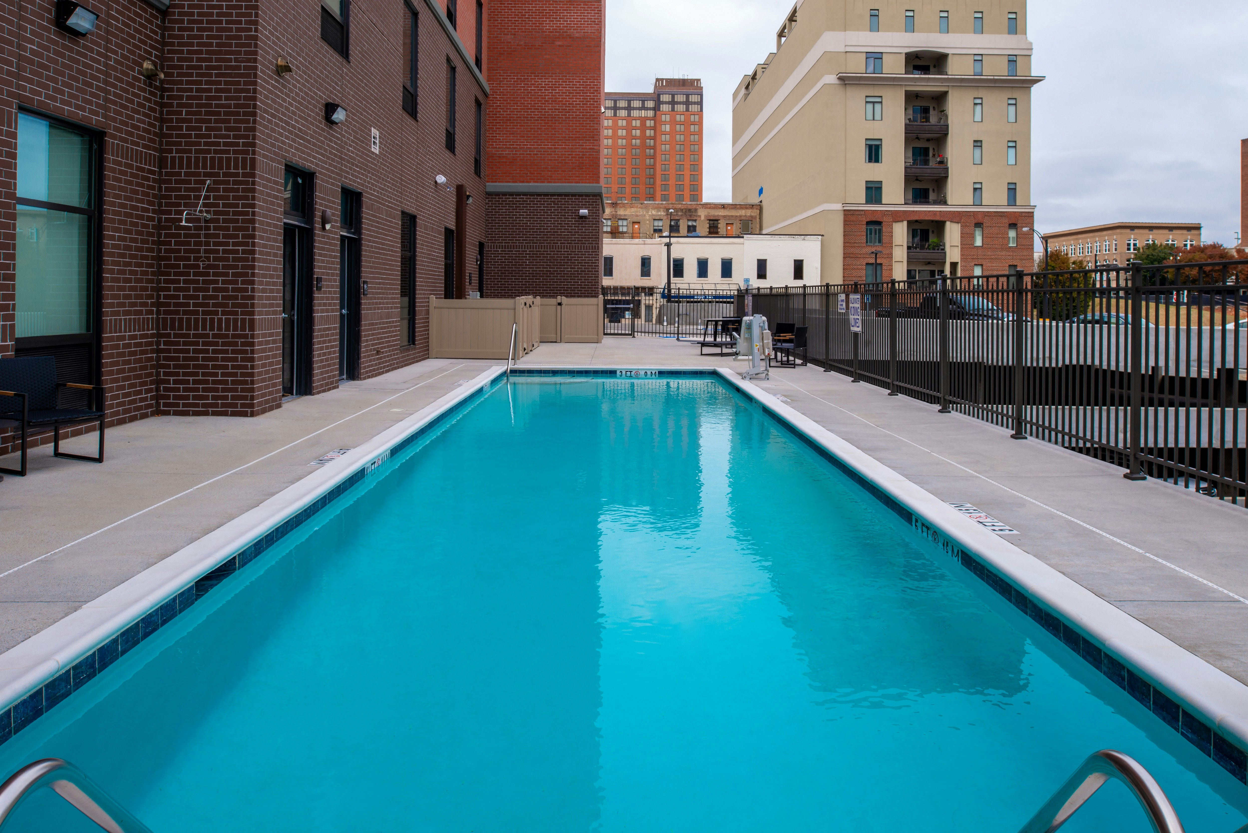 Hampton Inn And Suites Winston Salem Downtown 53/53