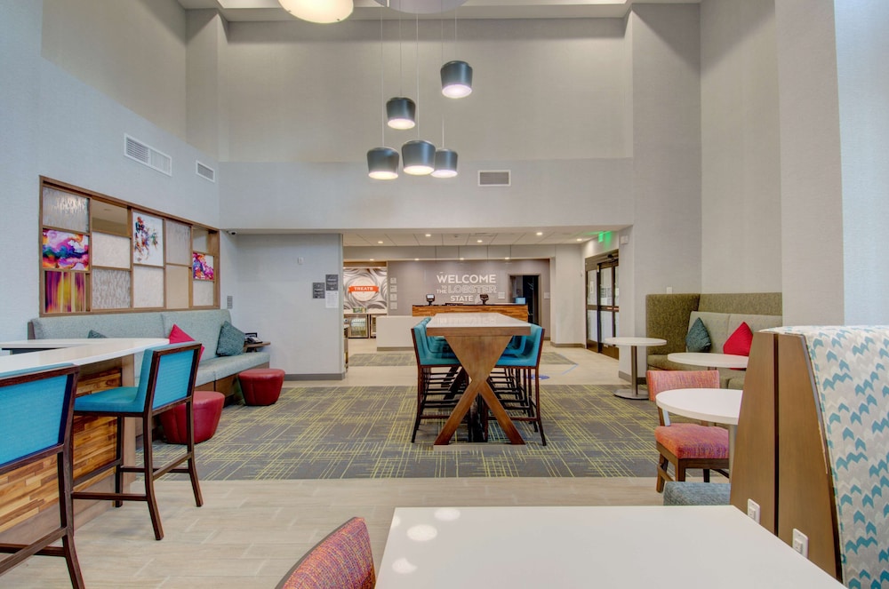 Hampton Inn Suites Portland Me 48/59