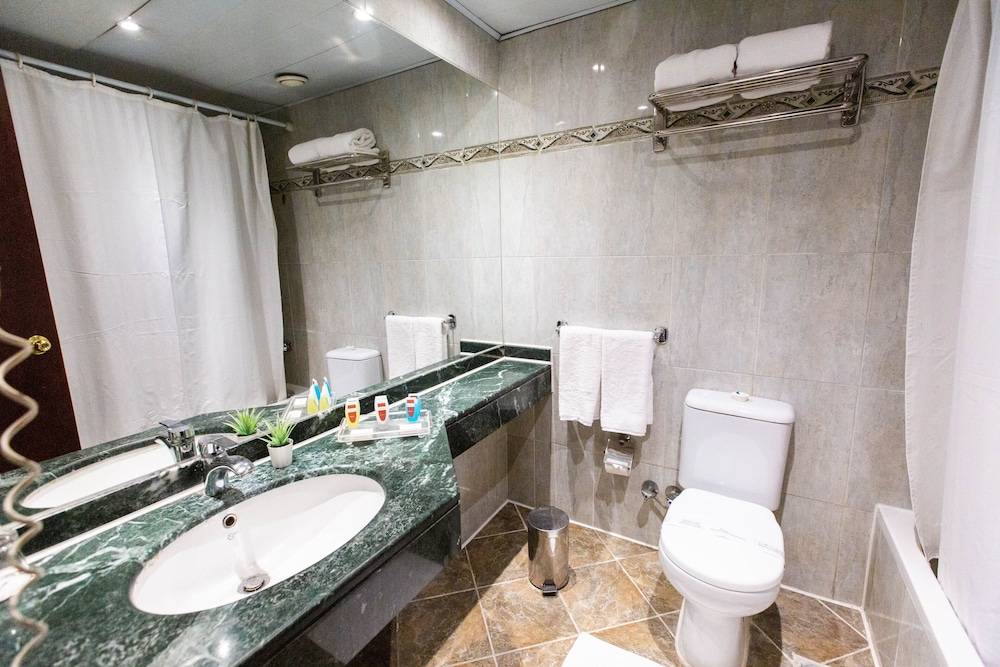 AraCan Grand Pyramids Hotel 13/48