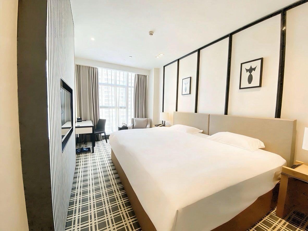 Hotel Conrab (Ganzhou Wanxiang) 24/58