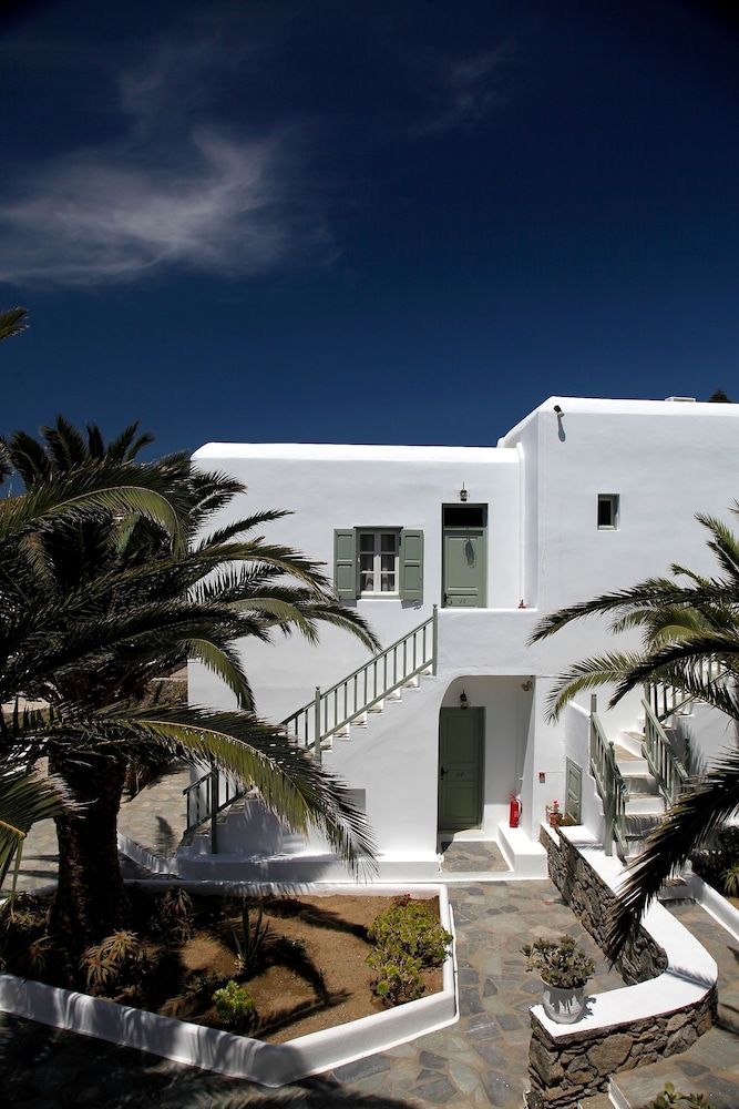 Olia Hotel 8/59