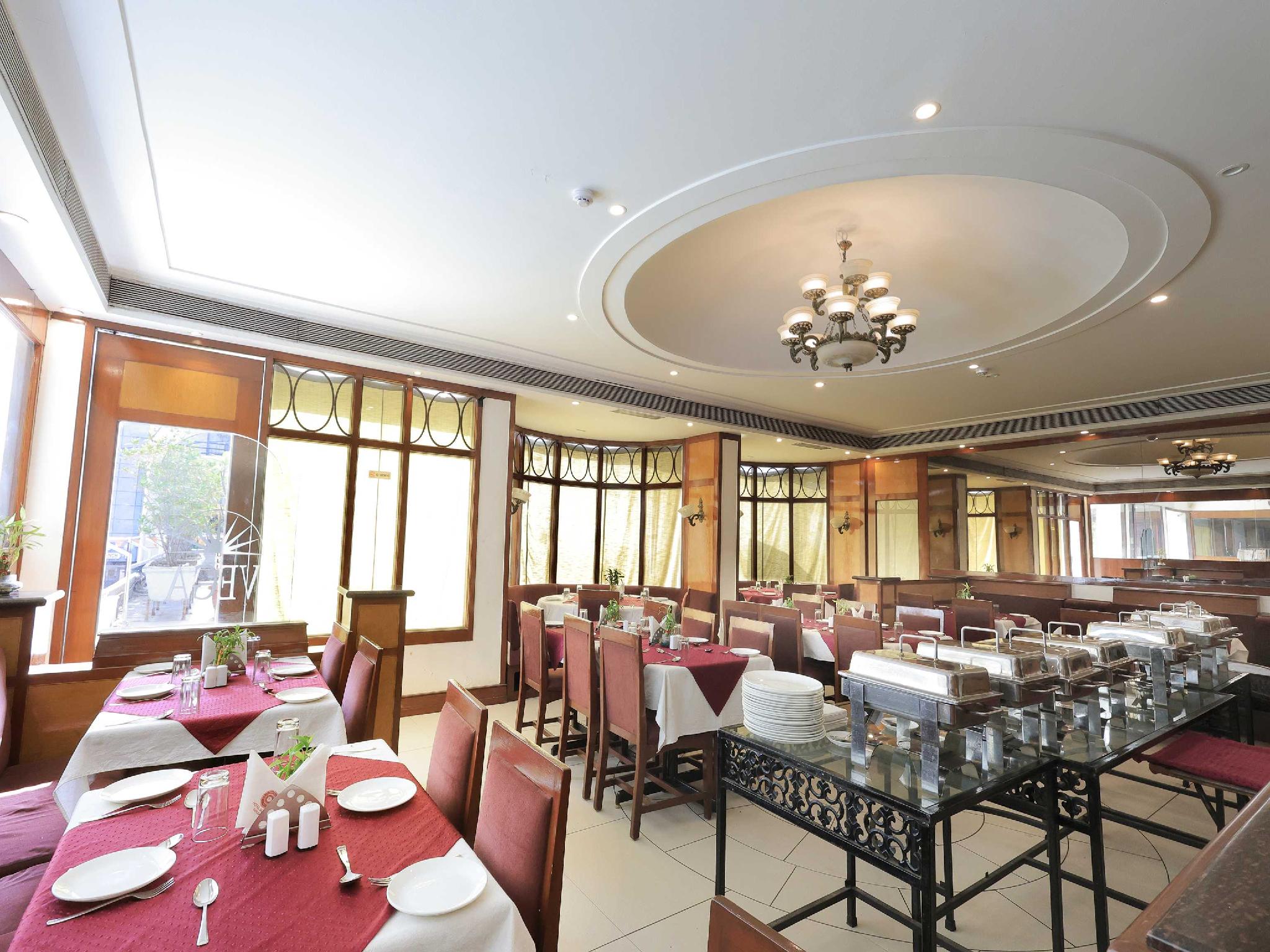 Oyo 9677 Hotel Surya 18/29