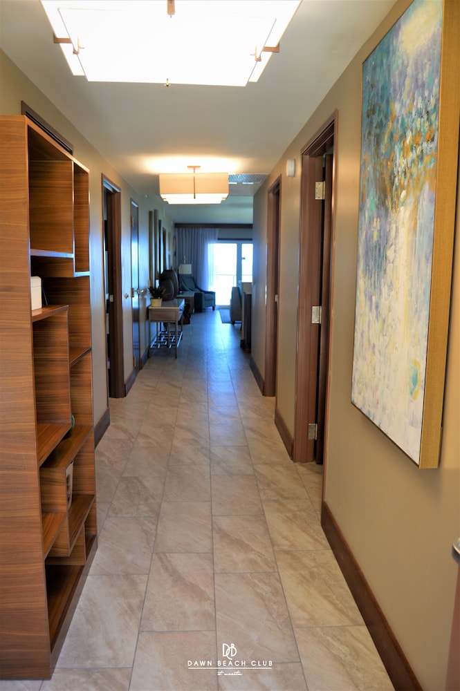 JW Marriott St. Maarten Beach Resort & Spa 8/50