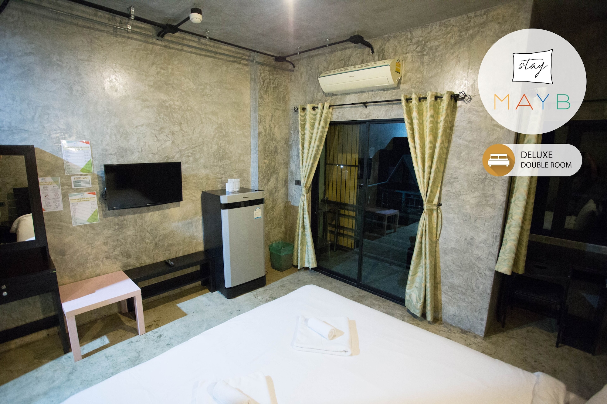 DELUXE, DOUBLE BED