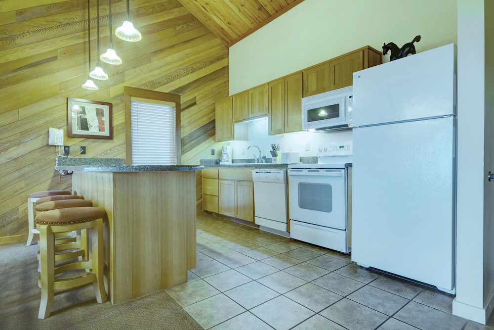 Worldmark Bend Seventh Mountain Resort 8/78