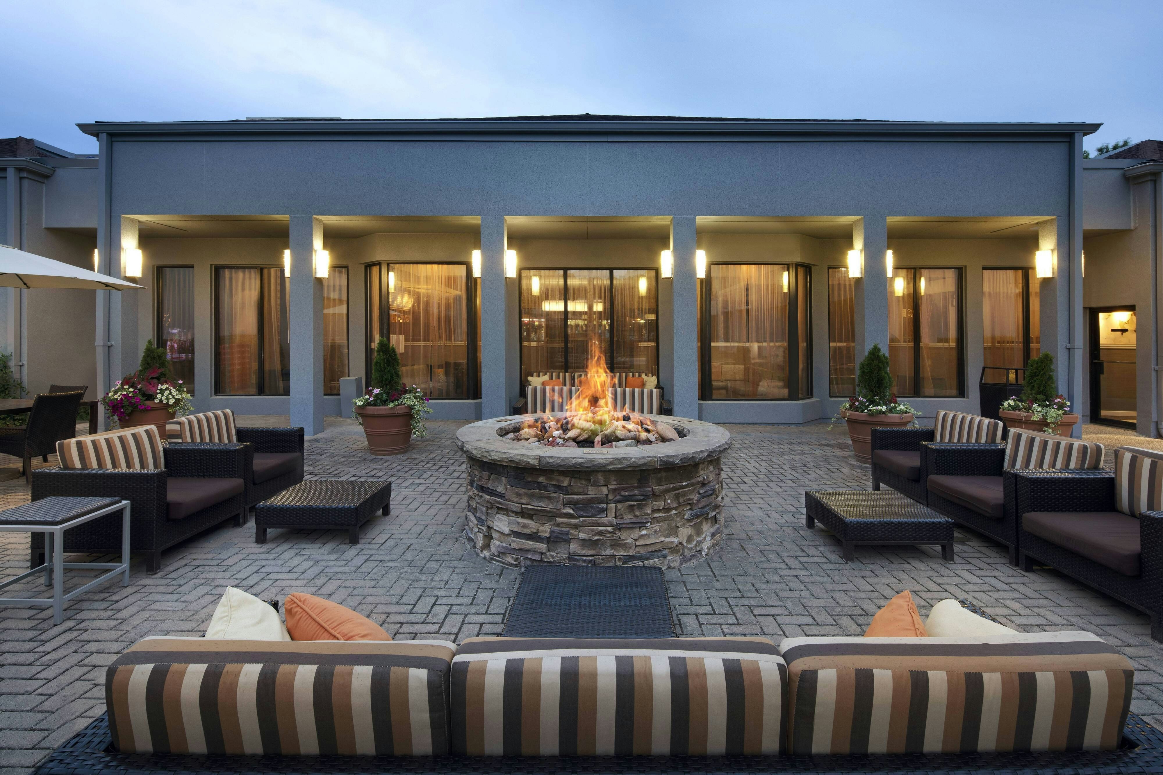 Courtyard By Marriott Atlanta Marietta I 75 North 2/17