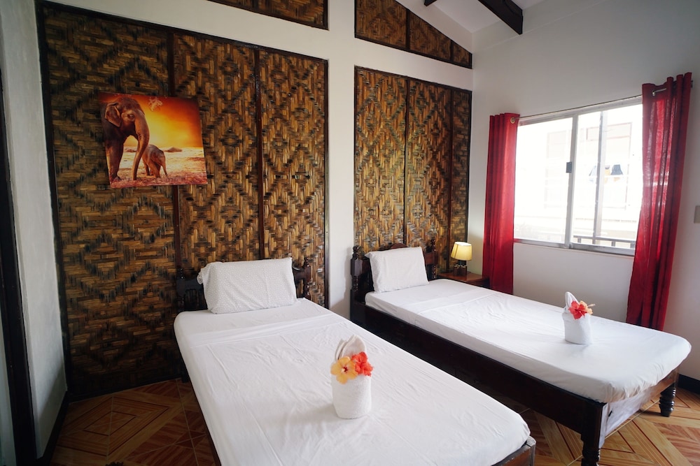 Point 303 Surf Resort 15/50