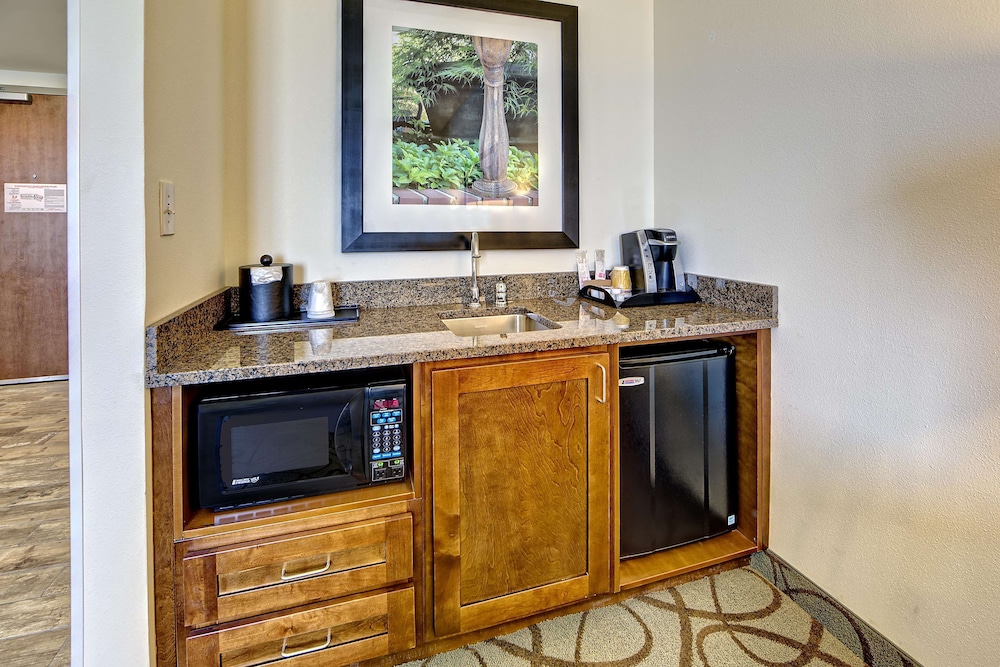 Hilton Garden Inn Charleston / Mt Pleasant 49/58