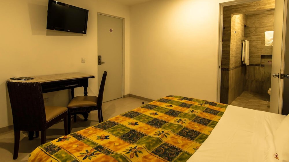 Maria Jose Hotel 36/41